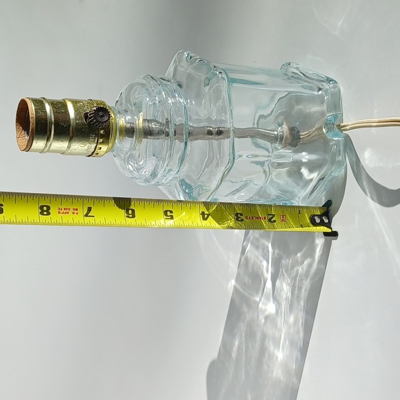 Vintage Levinton Glass Lamp - Picture 7 of 8